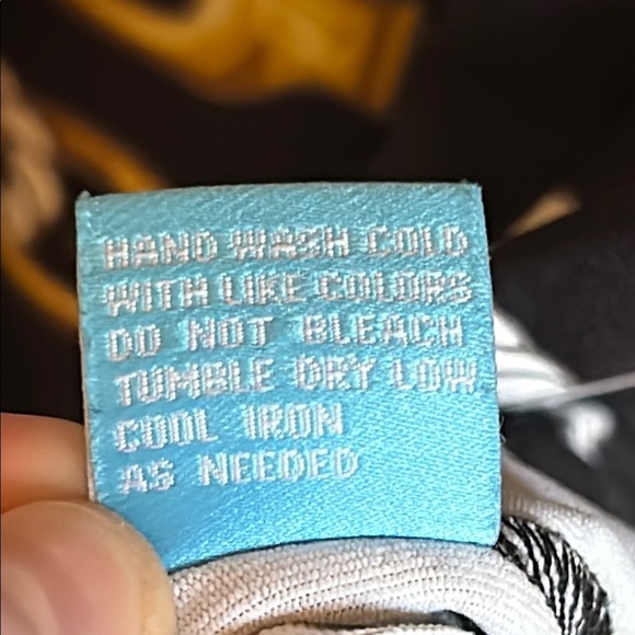 J. McLaughlin Black, White & Gold Nautical 3/4 Sleeve Top, size M - Picture 5 of 6